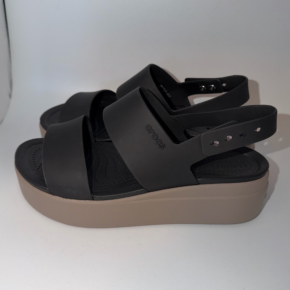 Crocs Brooklyn Low Wedge
